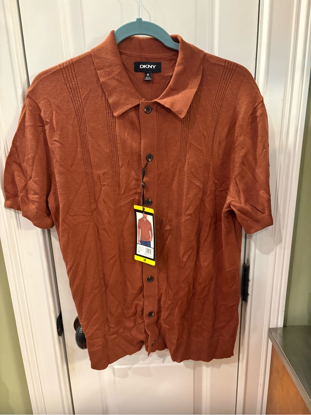 NWT DKNY Men's Button-Down Short Sleeve Shirt in Rust Orange sku TR203